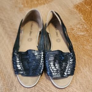 Elegant Black Woven Flats